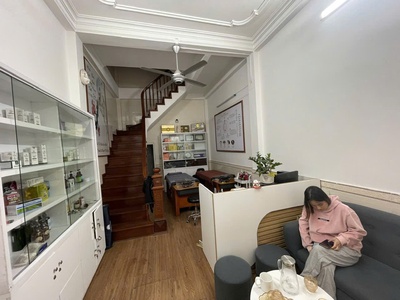 Cho thuê nhà ngõ oto pháo đài láng 34m2 x 4 tầng, 3pn,  4 wc, 17 triệu 2