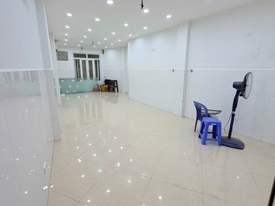 Cho thuê nhà mặt ngõ tam trinh gần minh khai 78m x 3 tầng x 3 phòng vào ngay 3