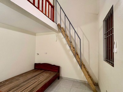 Cho thuê nhà 1 tầng gác xép  dtsd 32m2  nội thất, ngõ ô tô giá tốt- mặt ngõ 42 thịnh liệt, hoàng mai 0