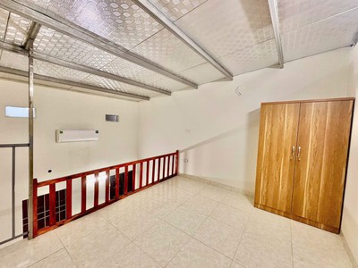 Cho thuê nhà 1 tầng gác xép  dtsd 32m2  nội thất, ngõ ô tô giá tốt- mặt ngõ 42 thịnh liệt, hoàng mai 2