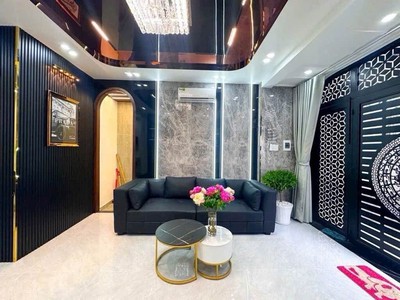 2 tầng 3 phòng ngủ - ngang 6.5m - cách mặt tiền huỳnh tấn phát 15m - hơn 4 tỷ 2