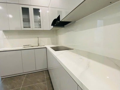 Bán gấp nhà Phạm Thuận Duật, mới tinh, có thang máy, hai mặt tiền thoáng vĩnh viễn 9