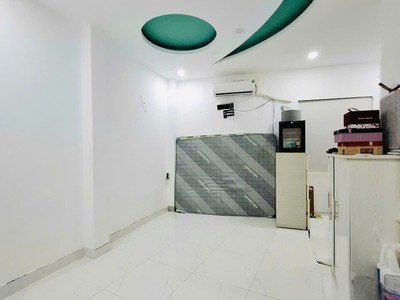 Bán nhà  quận 3 cách mạng thán 8 hẻm gần 3m, 30m ngang 4.5m, giá chỉ 3 tỷ9 2