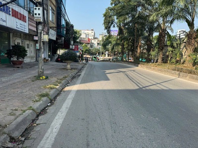 Bán nhà mặt phố  hoàng hoa thám 0