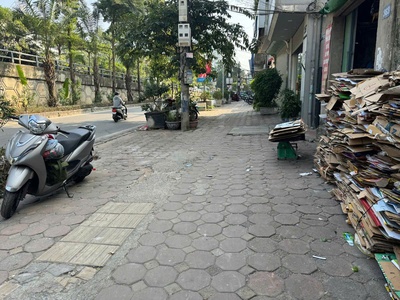 Bán nhà mặt phố  hoàng hoa thám 3