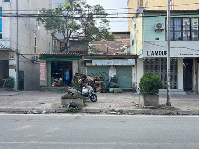 Bán nhà mặt phố  hoàng hoa thám 7