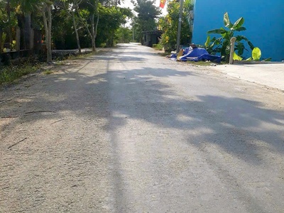 Cần bán 149m2 kho có 1 lửng mt đường t7 0