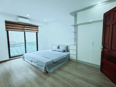 Bán nhà mới- đẹp- ô tô đỗ cổng- full nội thất phố huỳnh tấn phát 35m2 x 5 tầng  8.35 tỷ long biên 2