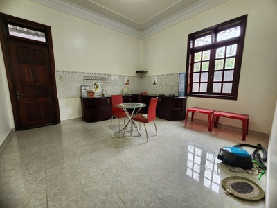 Cho thuê villa sân vườn yersin p9 đà lạt 5pn full nội thất 20tr 1