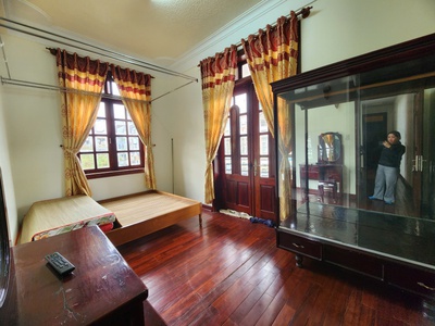 Cho thuê villa sân vườn yersin p9 đà lạt 5pn full nội thất 20tr 2