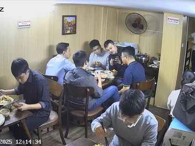 Sang nhượng gấp quán cơm văn phòng   ngõ 1 tôn thất tùng, đống đa 0