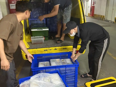 Sang nhượng gấp quán cơm văn phòng   ngõ 1 tôn thất tùng, đống đa 3