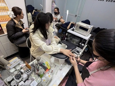 Sang nhượng gấp tiệm nail - mi - spa - gội đầu dưỡng sinh   đống đa, hn 2