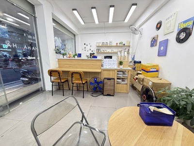 Trung tâm đống đa   mặt phố cát linh gần văn miếu quốc tử giám   lô góc   6 tầng   chỉ 29 tỷ  lh 0