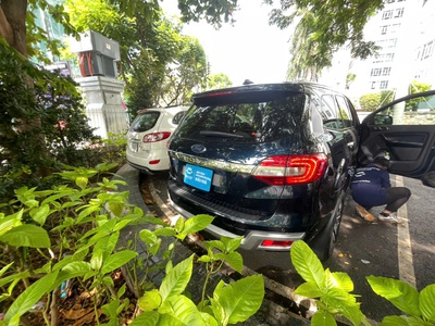 Chính chủ bán xe FORD EVEREST sản xuất năm 2021 1