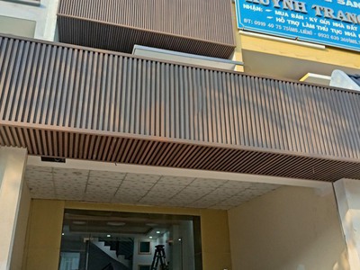 Ốp tường trần với gỗ nhựa ngoài trời 6