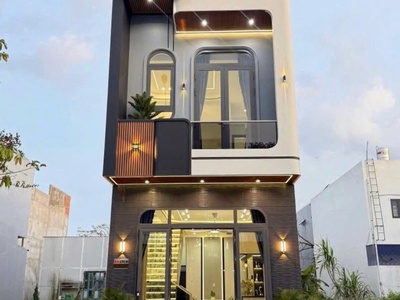 BÁN GẤP NHÀ ĐẸP MỚI XÂY 1 Trệt 2 Lầu Nằm Ngay Tại Trục Đường Lớn 0