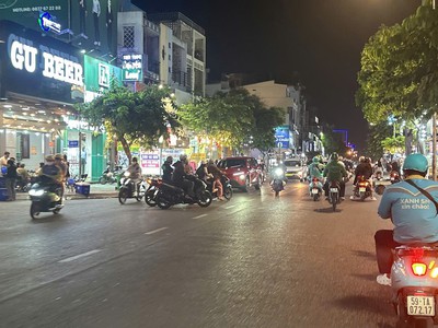 Bán nhà mtkd ngang 5.2m 104m2 gần chợ phan văn trị bình thạnh tiện xây vp, cty 18 tỷ. 0