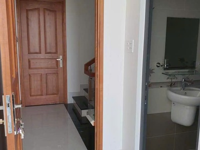 Cho thuê nhà nguyên căn mặt tiền   kinh doanh tự do   q12 3