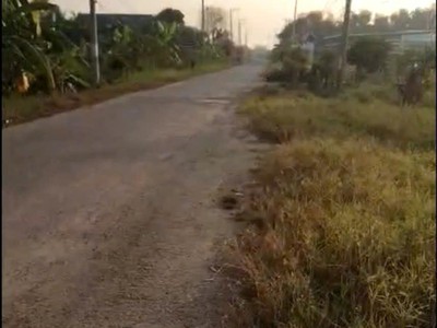 Bán đất mặt tiền 30m   tổng 6.975m    có 975m  thổ cư   ấp 2, xã tân đông, huyện thạnh hóa 0