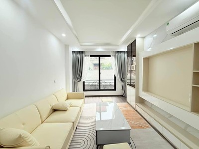 Lạc long quân   bán nhà 5t 45/60m  mt 3.8m   giá chào 18 tỷ 2