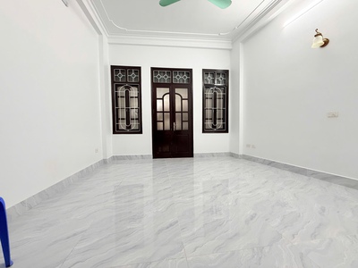 Bán nhà phương mai 33m2.  5 tầng. mặt tiền 4m. giá 9.168 tỷ đống đa hà nội 2