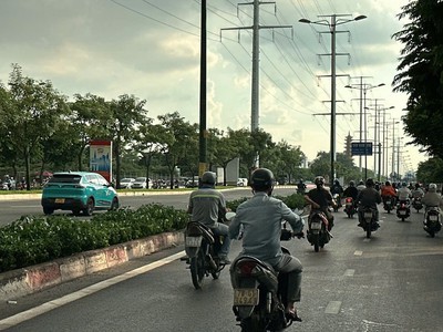 Bán nhà mtkd ngang 5.2m 104m2 gần chợ phan văn trị bình thạnh tiện xây vp, cty 18 tỷ. 4