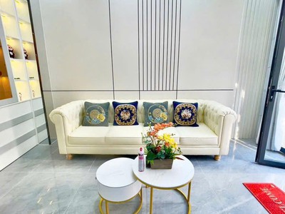 Nhà 3 tầng, xe tải đổ cửa, cạnh phú mỹ hưng, sát mặt tiền, chỉ hơn 5 tỷ 1