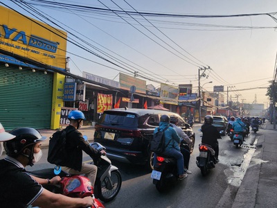 Cho thuê nhà mặt tiền nguyễn thị tú q.bình tân 400m , ngang 8m - khu sầm uất 2