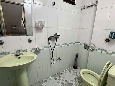 Cho thuê nhà nguyên căn ngõ 161 dương văn bé,  28m2 x 4 tầng, 2pn, 3wc, 8 triệu 3