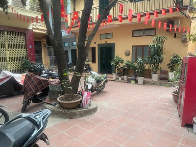 Cho thuê nhà nguyên căn ngõ 593 minh khai  30m2x2 tầng, 2 ngủ, thông sàn, 8 triệu 1