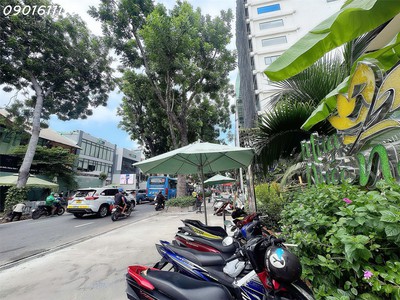 Bán nhà hàng đang kinh doanh - mặt tiền 20m đường nguyễn đình chiểu, quận 1 - ngang 17m 26m 0