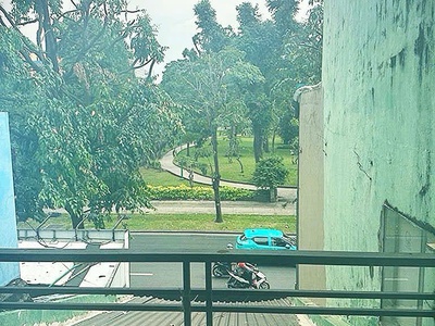 Bán nhà mặt tiền đ.võ thị sáu, tân định, quận 1 - dt 52m2 full thổ cư vuông đẹp - view công viên 4