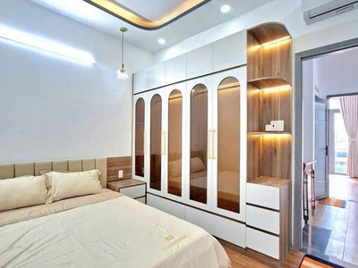 Bán nhà hxh huỳnh tấn phát  hẻm bà cả    nhà bè  50m   3,8   13,5m , nhà mới 3 tầng, 4pn, xe hơi 2