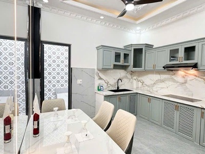 Bán nhà hxh huỳnh tấn phát  hẻm bà cả    nhà bè  50m   3,8   13,5m , nhà mới 3 tầng, 4pn, xe hơi 3