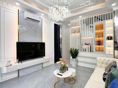 Bán nhà hxh huỳnh tấn phát  hẻm bà cả    nhà bè  50m   3,8   13,5m , nhà mới 3 tầng, 4pn, xe hơi 4