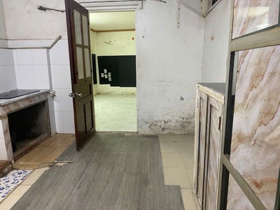 Bán căn hộ tập thể tầng 1 kinh doanh được ở phố Tân Mai 2