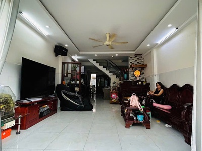 Q7   tân hưng    đường trần xuân soạn. tổng diện tích 67m2 . 1