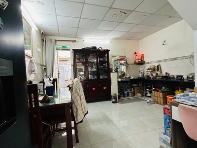 Q7   tân hưng    đường trần xuân soạn. tổng diện tích 67m2 . 2