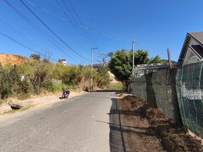 Bán 555m2 đất có 13,7m mặt tiền đường tô hiệu phường 7 tp đà lạt 1