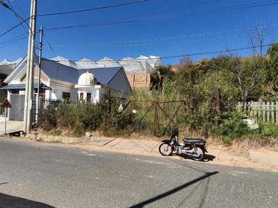 Bán 555m2 đất có 13,7m mặt tiền đường tô hiệu phường 7 tp đà lạt 0