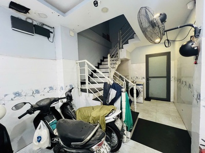 Chdv 12 phòng   dòng tiền 60tr/tháng   đinh tiên hoàng, p.1 bình thạnh   sát quận 1 2