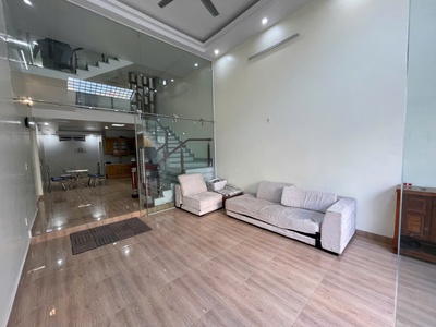 Cho thuê nhà khu phân lô Văn Cao, 4 p.ngủ, DT: 70m2. 0