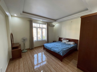 Cho thuê nhà khu phân lô Văn Cao, 4 p.ngủ, DT: 70m2. 6