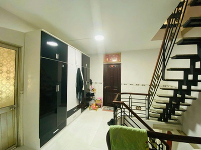 Bán nhà hẻm 4m đoàn văn bơ - gần hoàng diệu vào, 9,3x8m 3 tầng - 4 pn, chỉ 9,8 tỷ, 4