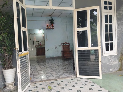 Cho thuê nhà đường ô tô chính hữu nối dài, 130m2, c4, 7 triệu 0