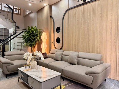 Bán căn nhà 3 tầng ngõ phố Đức Minh, ph Thanh Bình, TP HD, 50m2, 3 ngủ, 3 vs, ngõ oto nhỏ 5