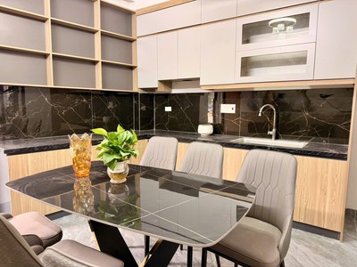 Bán căn nhà 3 tầng ngõ phố Đức Minh, ph Thanh Bình, TP HD, 50m2, 3 ngủ, 3 vs, ngõ oto nhỏ 6