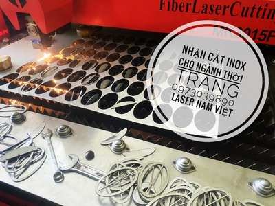 Địa chỉ nhận sản xuất phụ kiện thời trang theo yêu cầu 0