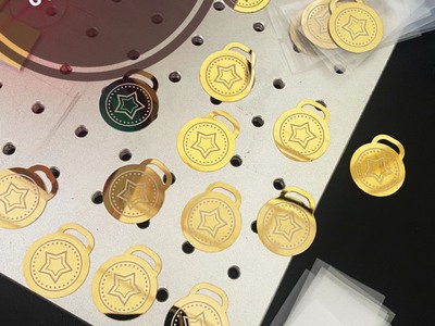 Địa chỉ nhận sản xuất phụ kiện thời trang theo yêu cầu 1